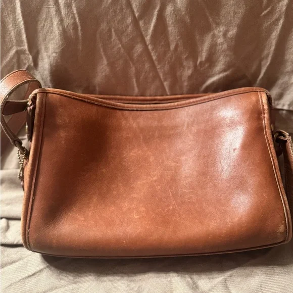 Vintage Coach Crossbody Purse - Picture 2 of 6